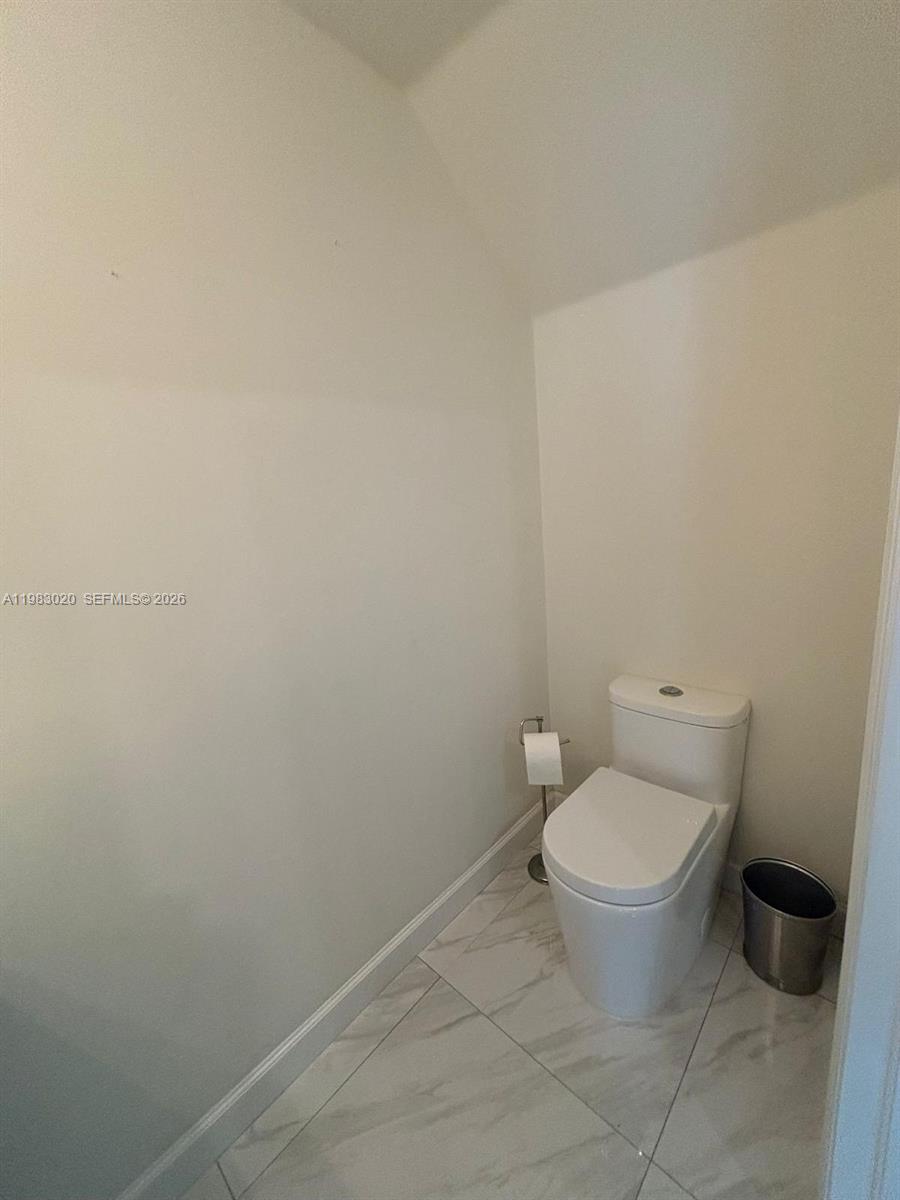 3337 W 105th Ter Hialeah, FL 33018