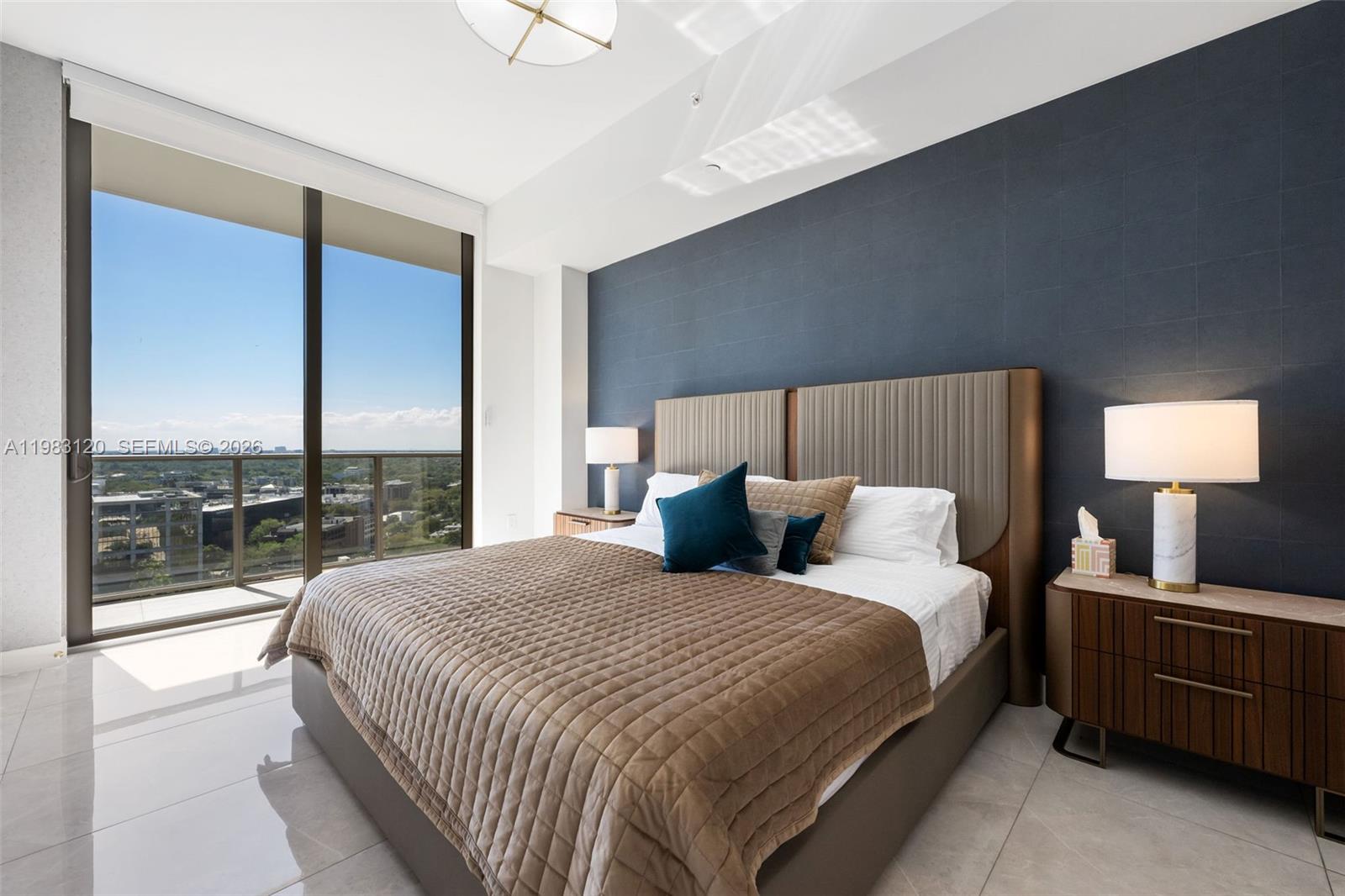 2678 Tigertail Ave #1705 Miami, FL 33133