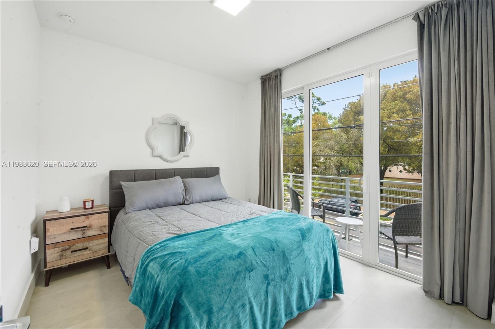 3525 Day Ave Miami, FL 33133