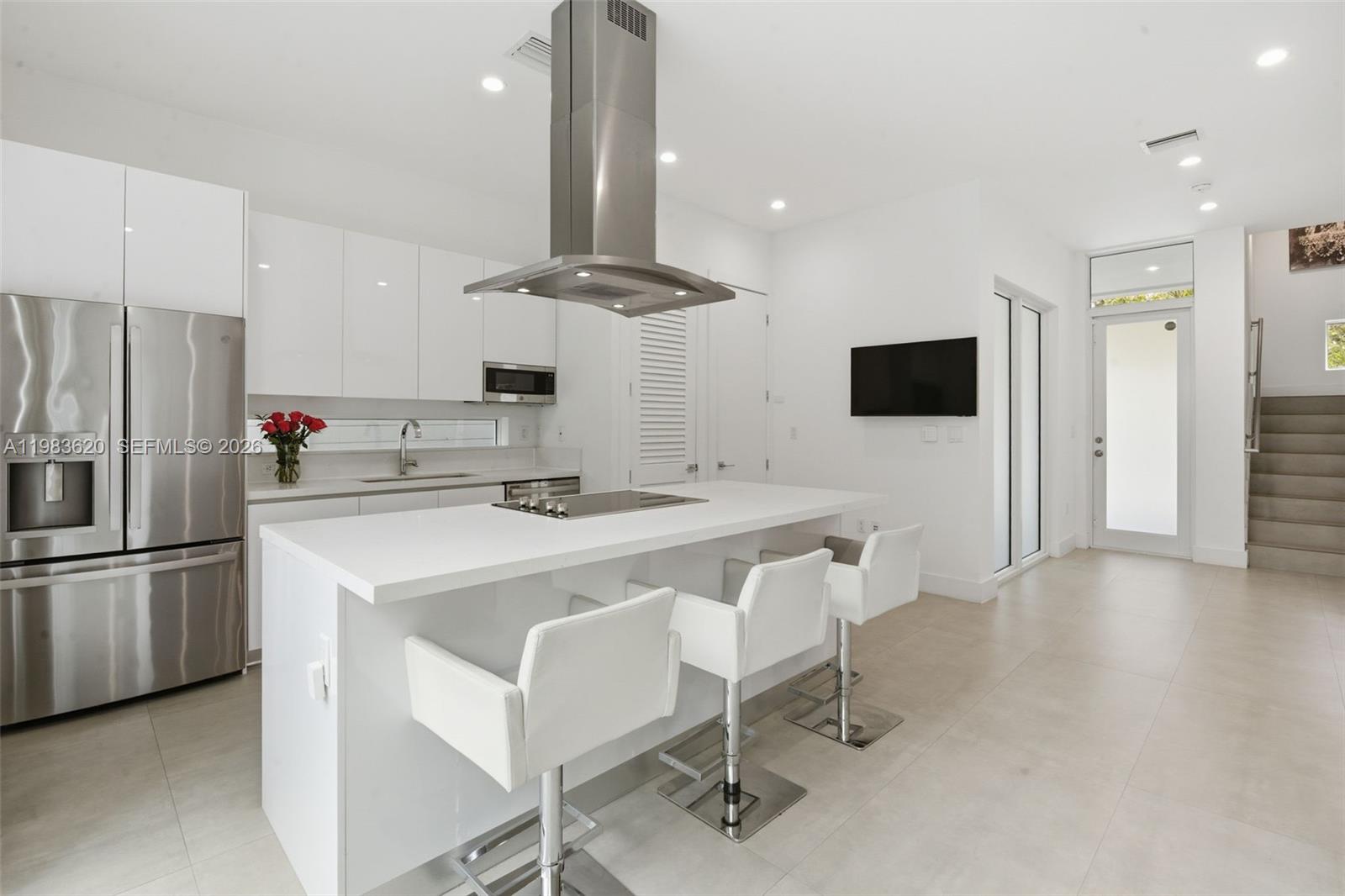 3525 Day Ave Miami, FL 33133