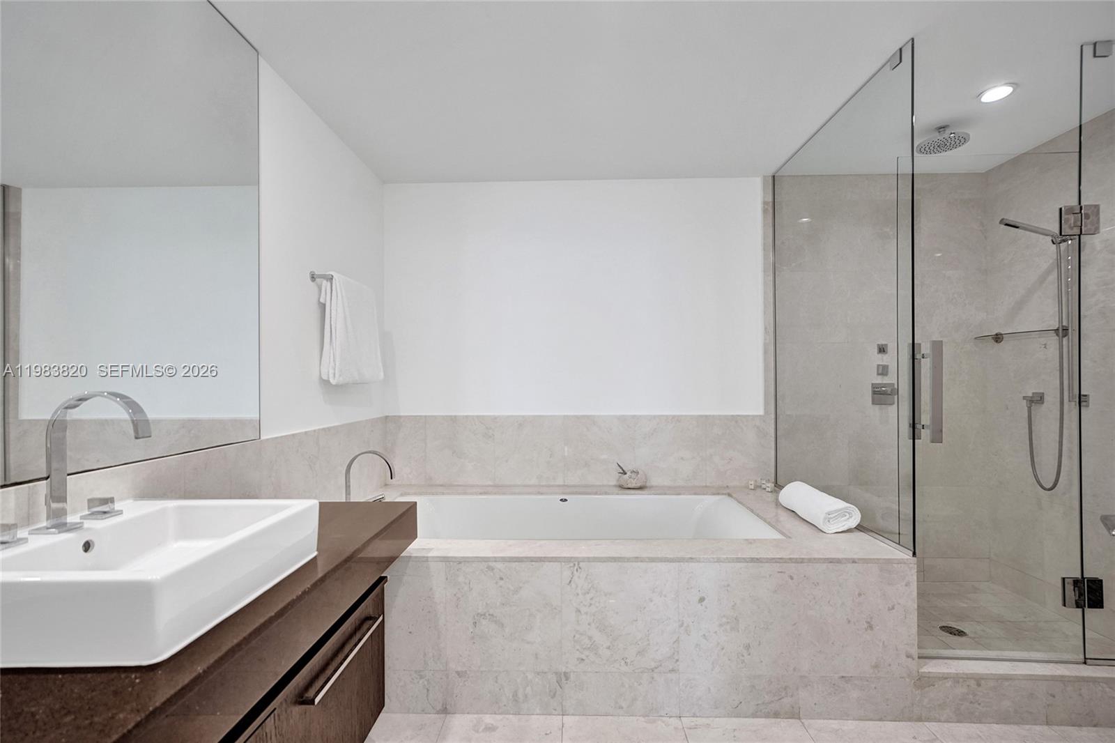 17121 Collins Ave #2003 Sunny Isles Beach, FL 33160