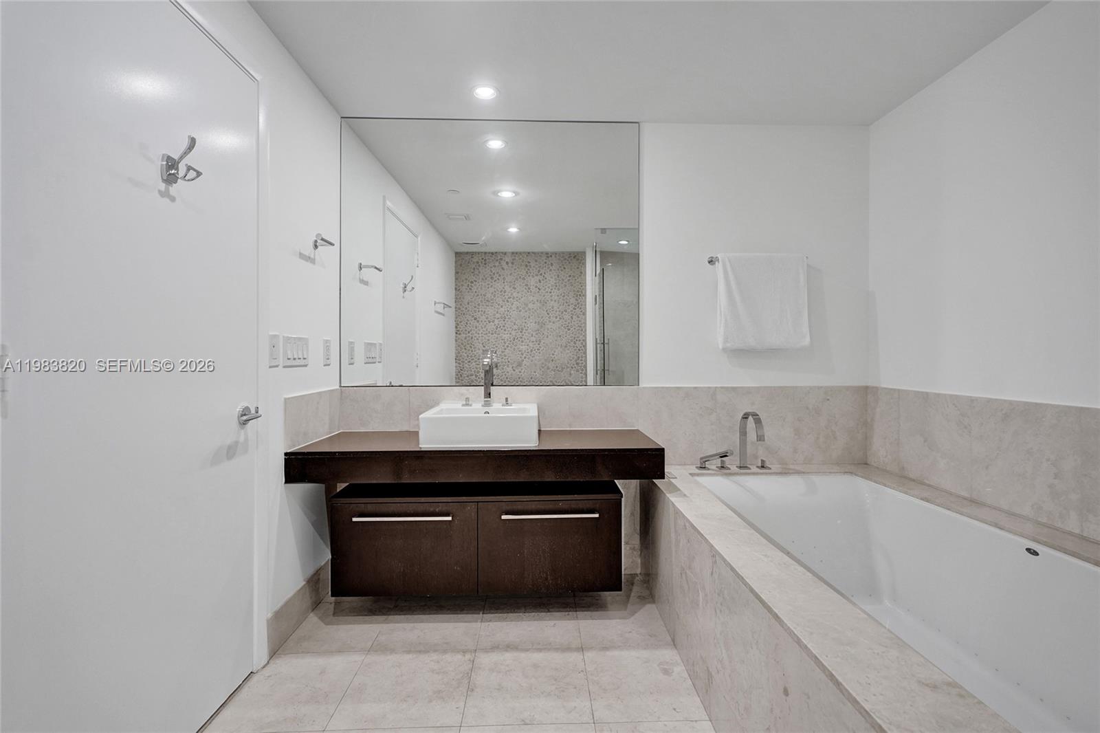 17121 Collins Ave #2003 Sunny Isles Beach, FL 33160