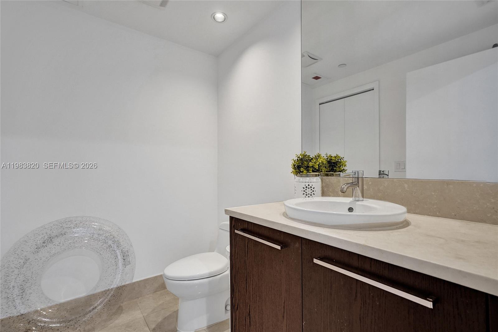 17121 Collins Ave #2003 Sunny Isles Beach, FL 33160