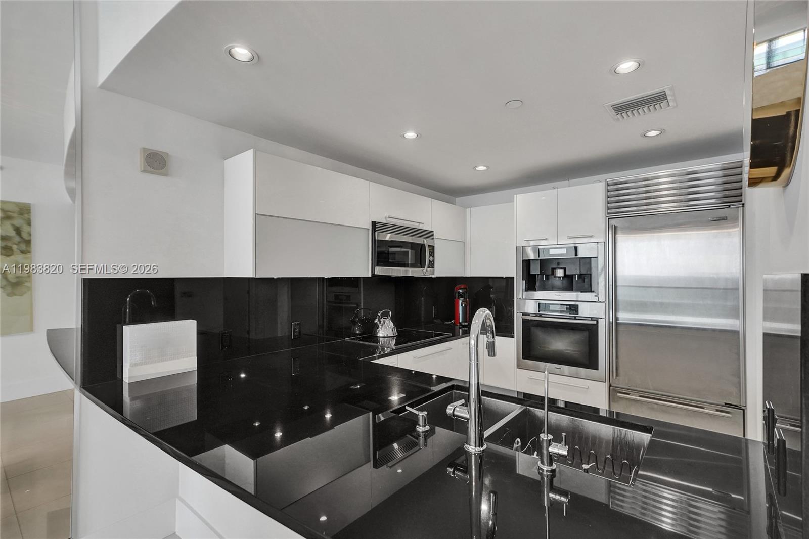 17121 Collins Ave #2003 Sunny Isles Beach, FL 33160