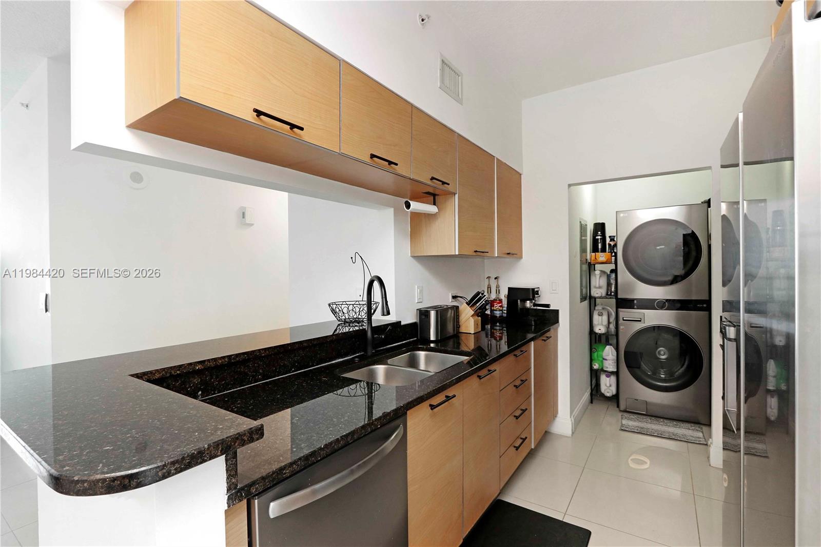 31 SE 5th St #3916 Miami, FL 33131