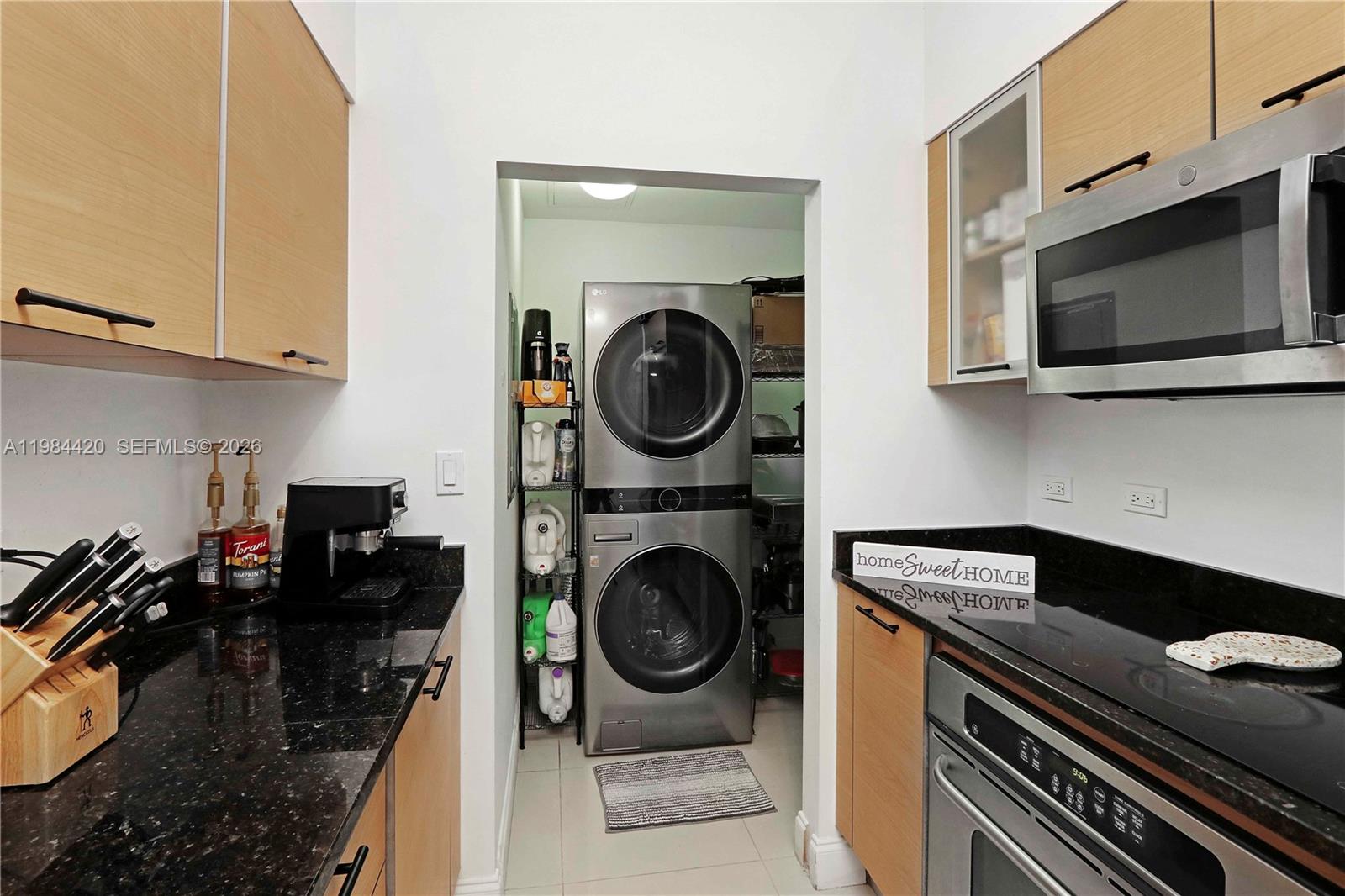 31 SE 5th St #3916 Miami, FL 33131