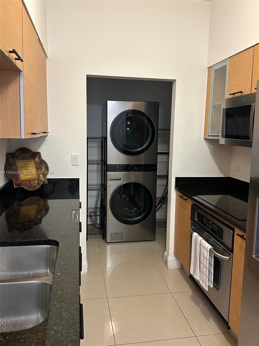 31 SE 5th St #3916 Miami, FL 33131