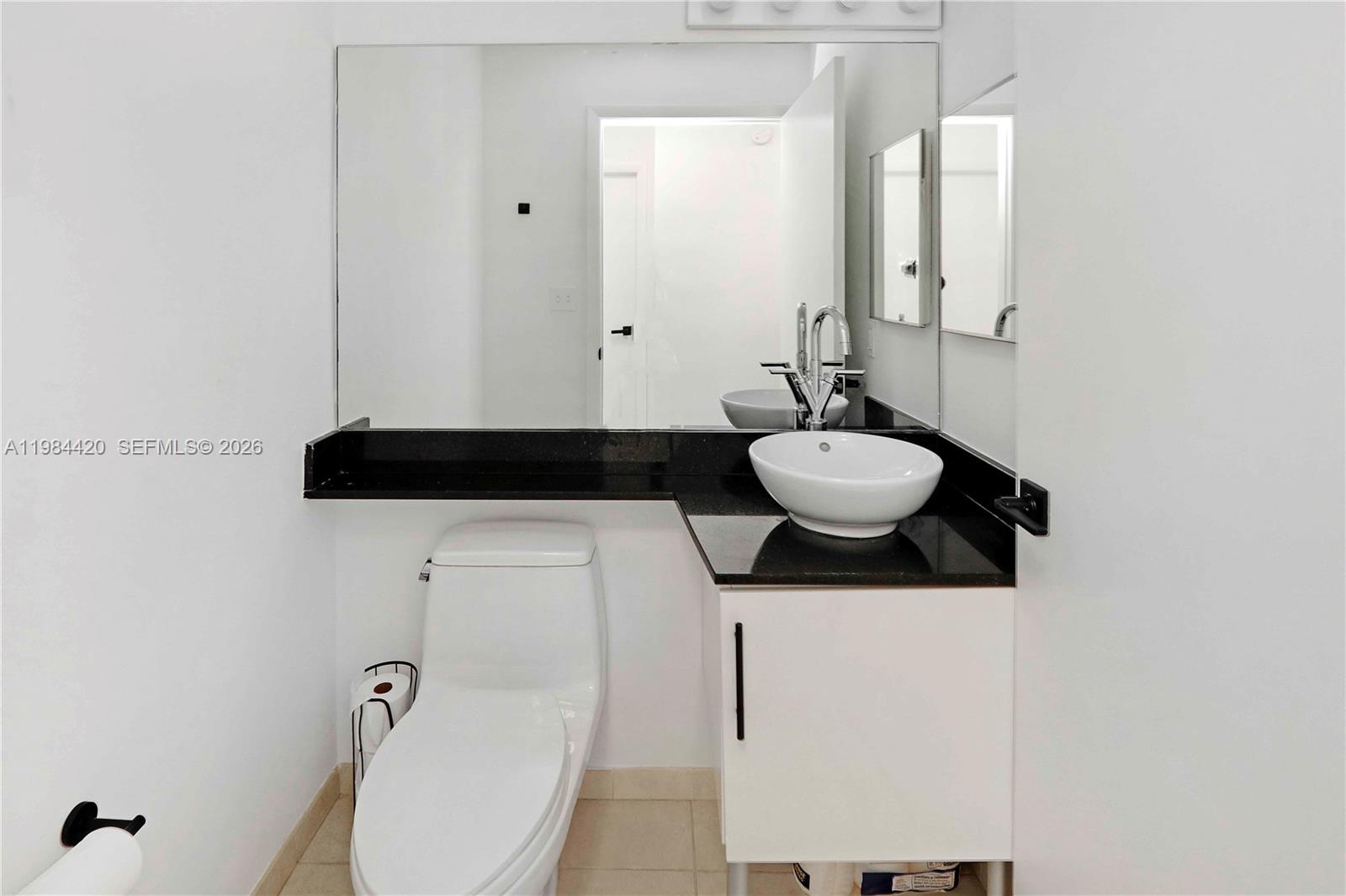 31 SE 5th St #3916 Miami, FL 33131