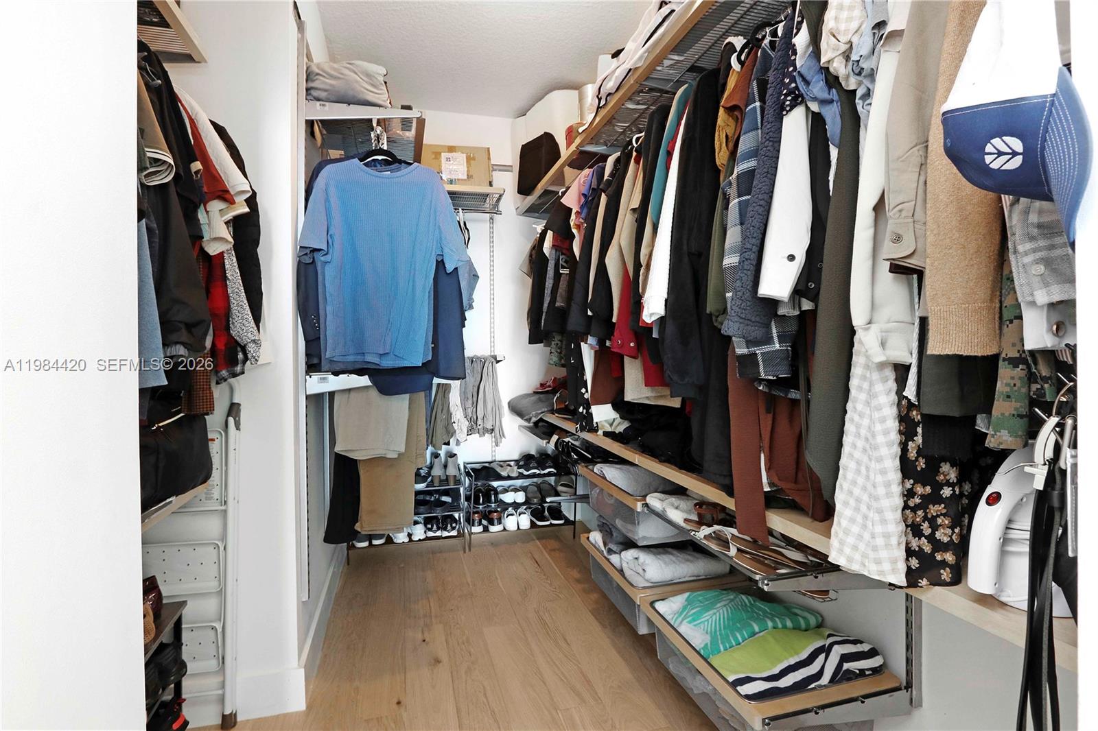 31 SE 5th St #3916 Miami, FL 33131