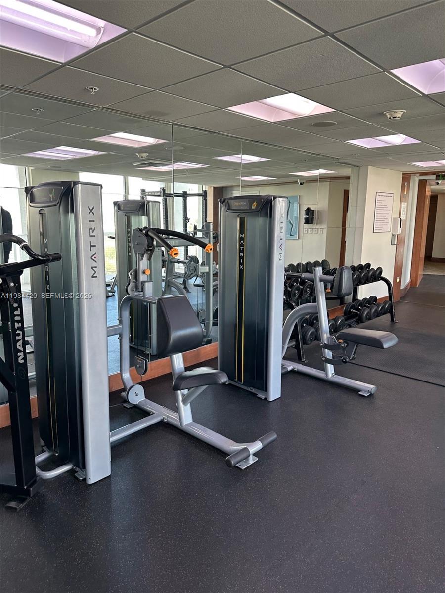 31 SE 5th St #3916 Miami, FL 33131