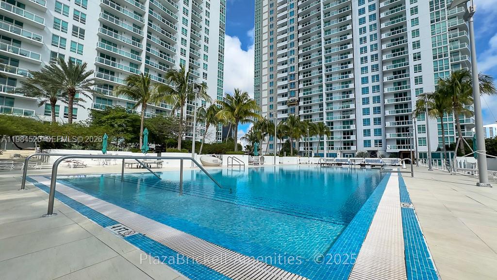 950 Brickell Bay Dr #4709 Miami, FL 33131