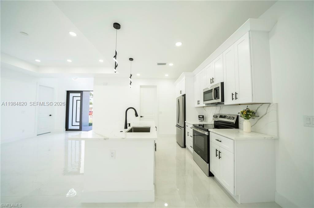 3003 52nd St W Lehigh Acres, FL 33971