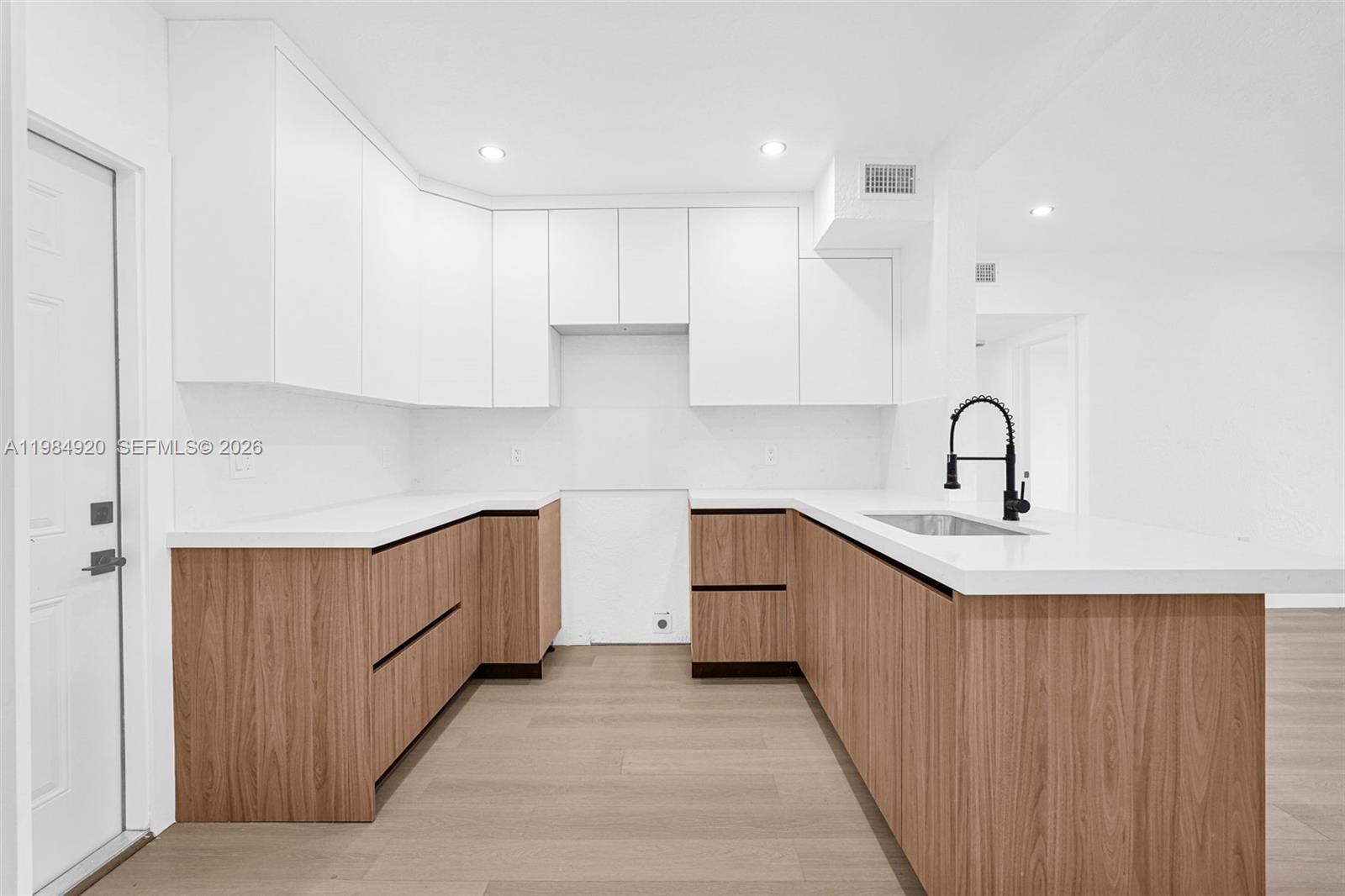 1830 NW 135th St Miami, FL 33167