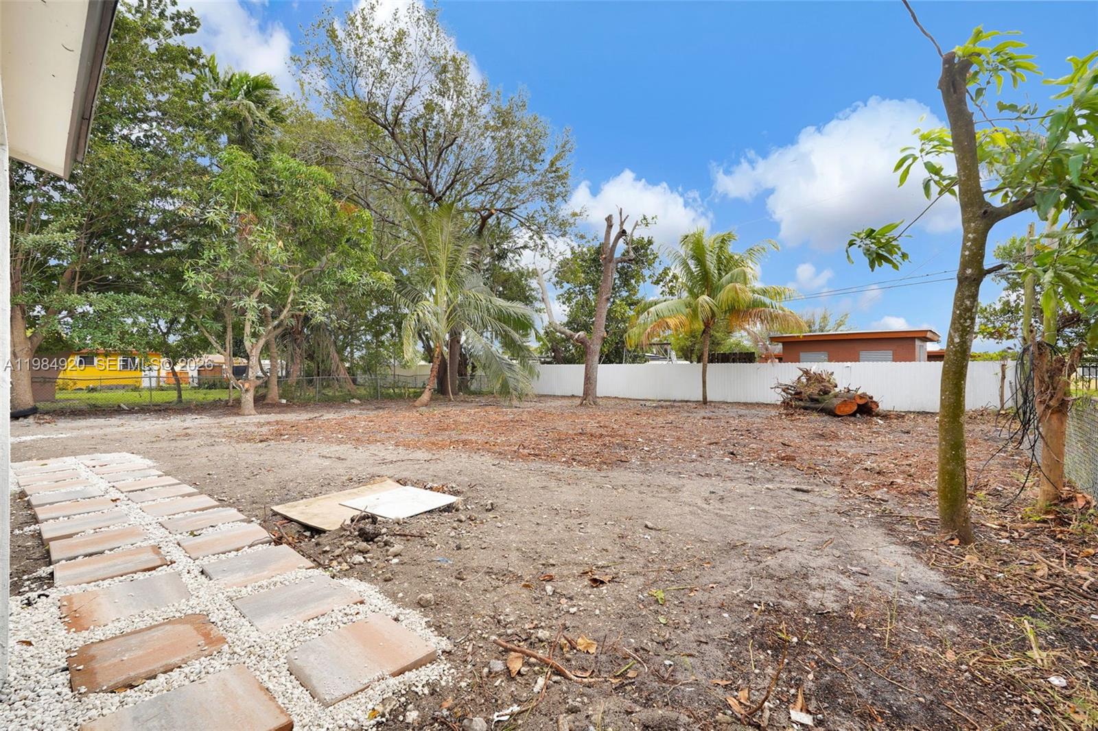 1830 NW 135th St Miami, FL 33167