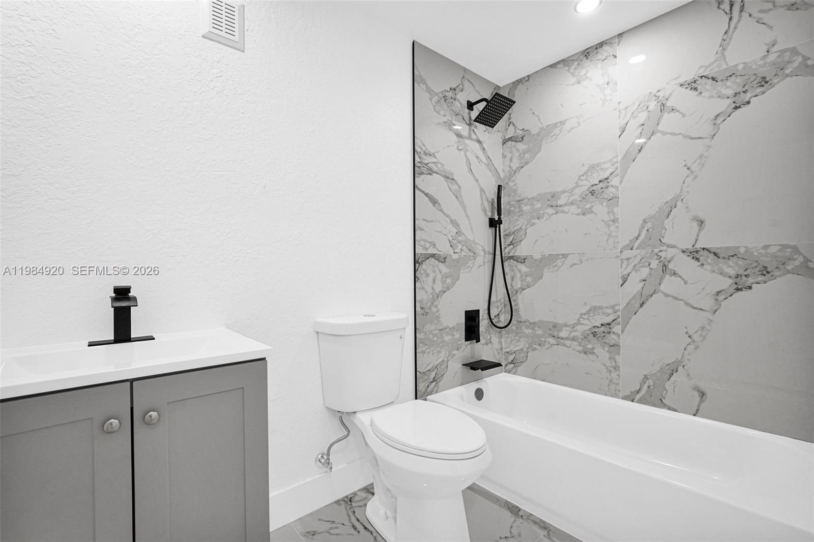 1830 NW 135th St Miami, FL 33167