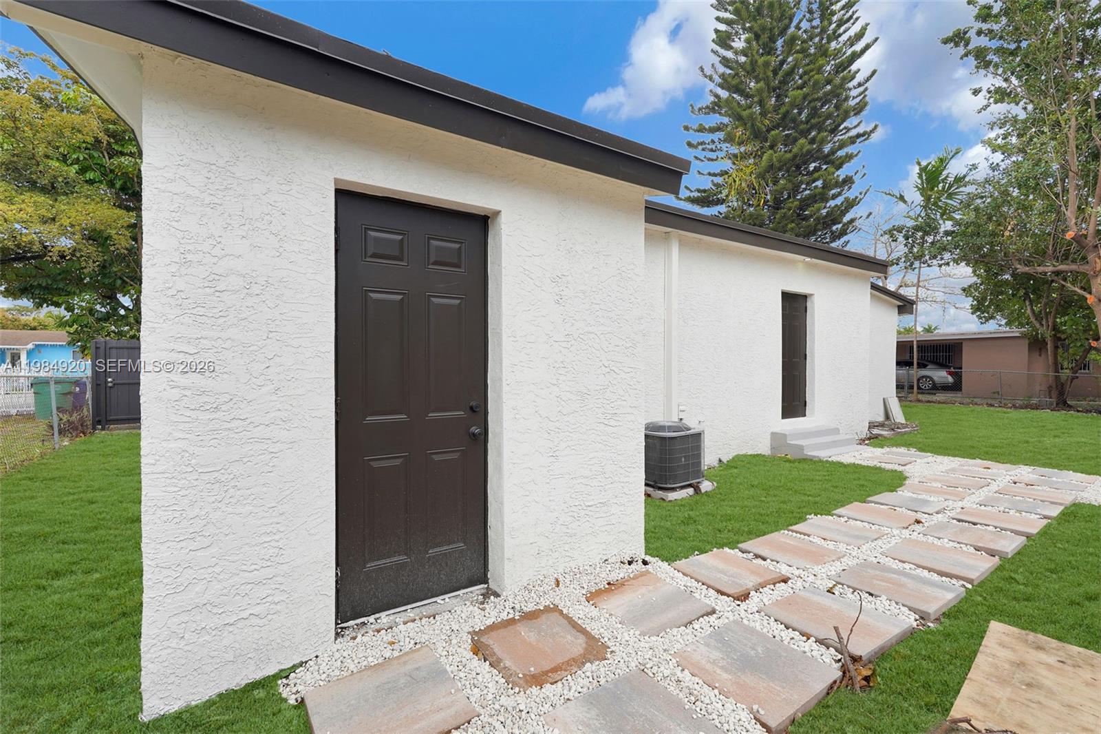 1830 NW 135th St Miami, FL 33167