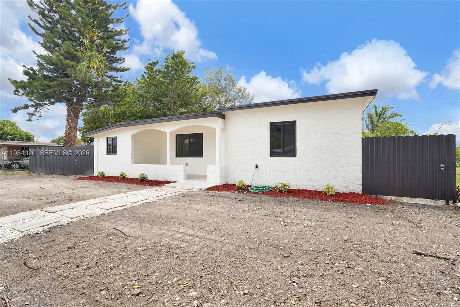 1830 NW 135th St Miami, FL 33167