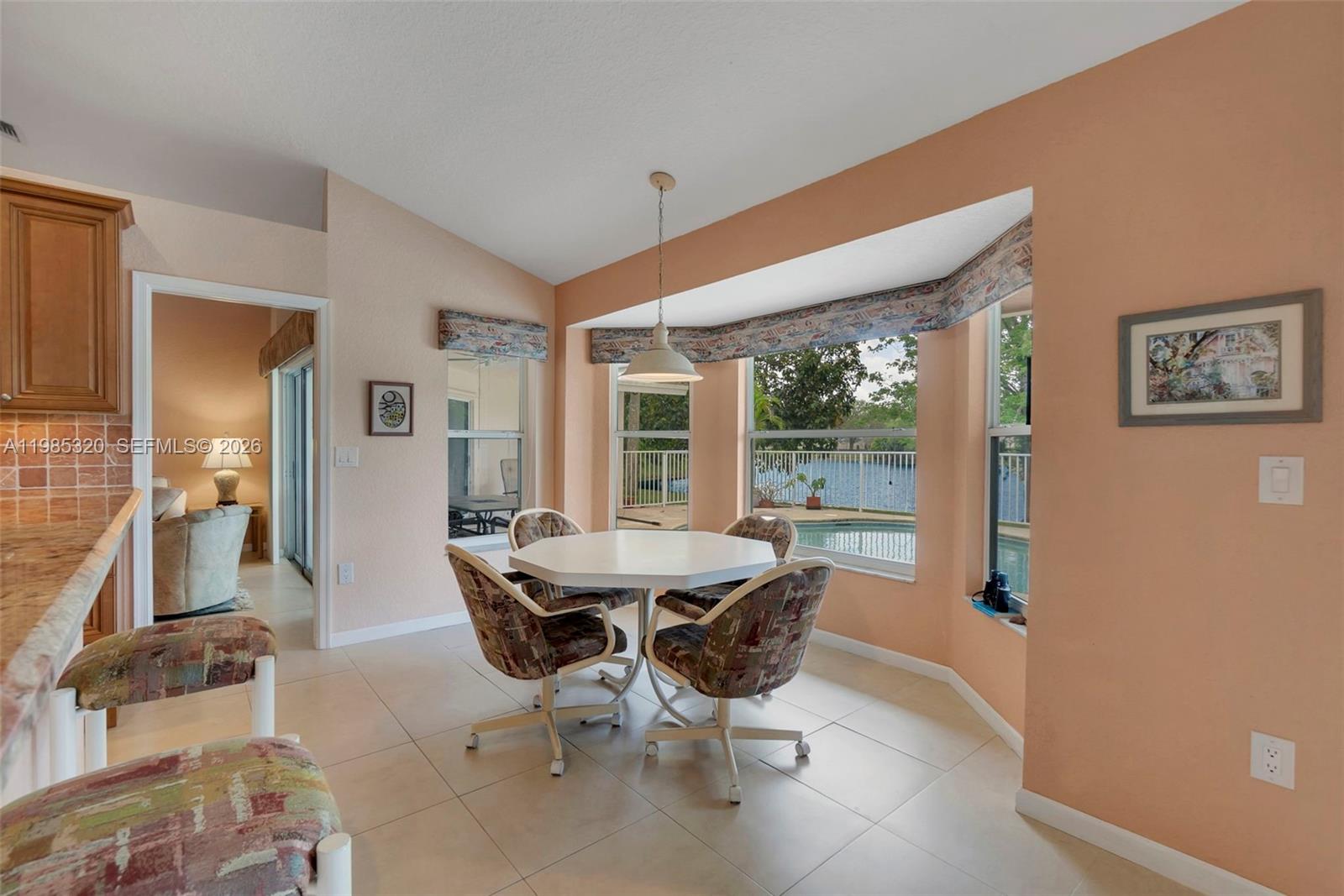 4927 NW 67th Ave Lauderhill, FL 33319