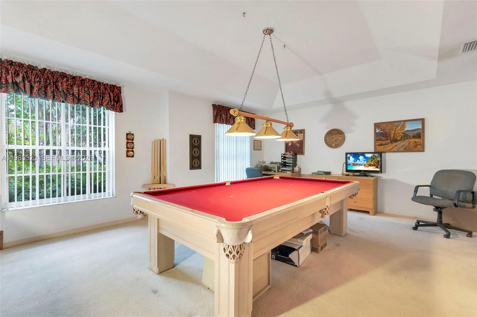 4927 NW 67th Ave Lauderhill, FL 33319