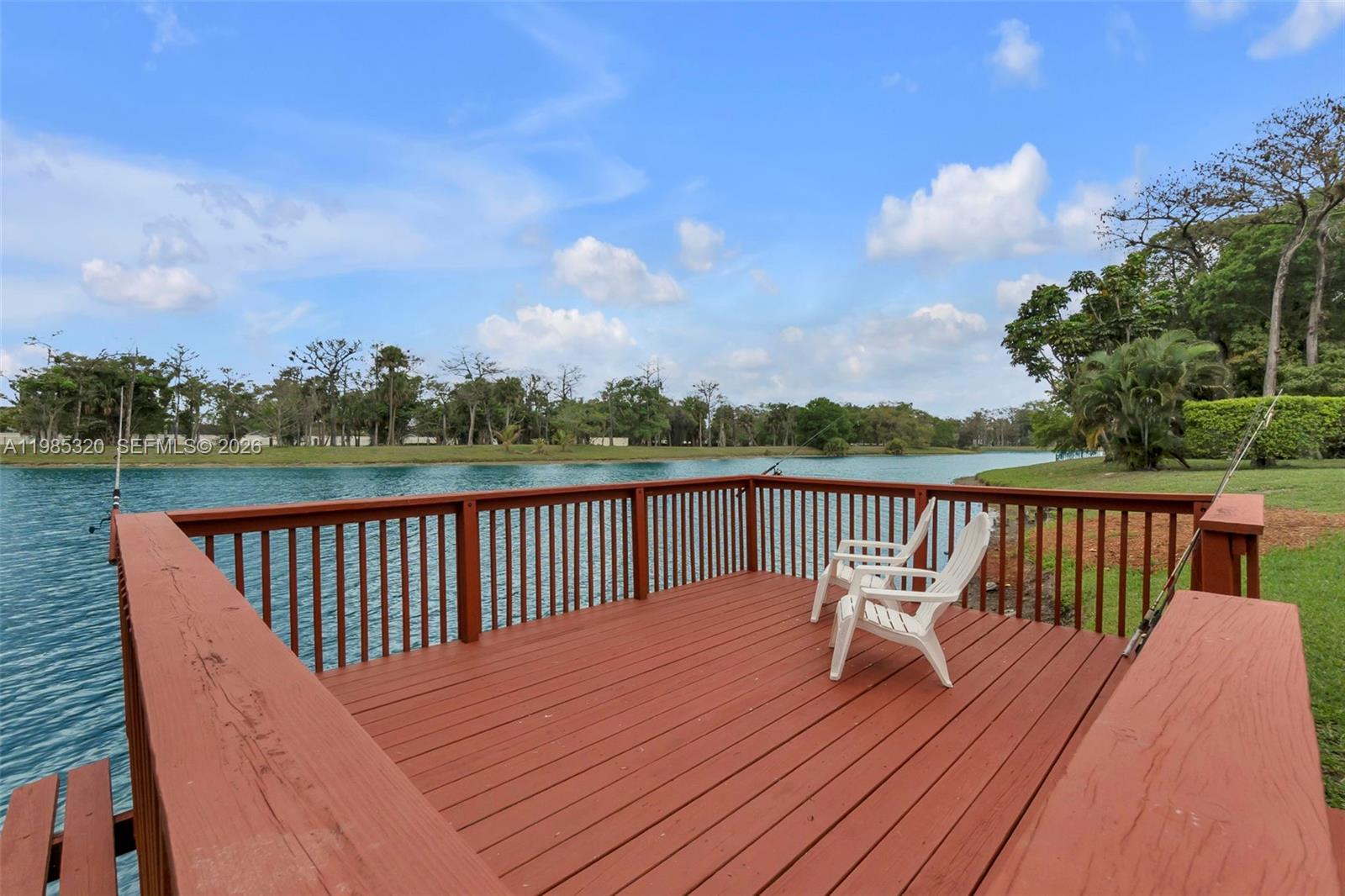 4927 NW 67th Ave Lauderhill, FL 33319