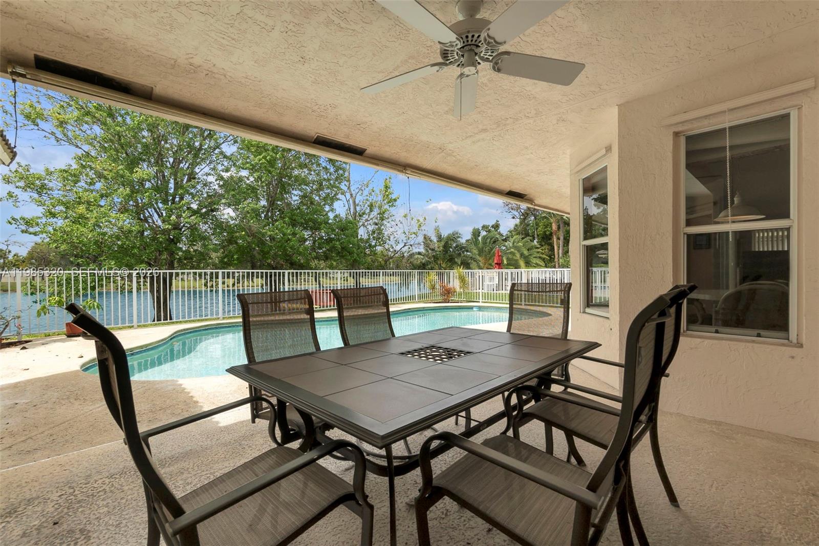 4927 NW 67th Ave Lauderhill, FL 33319