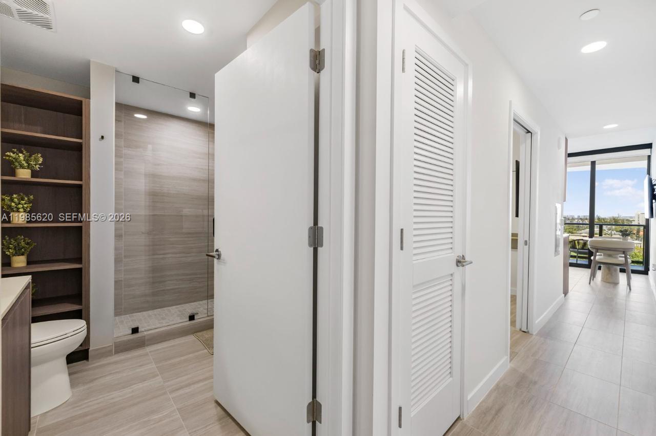 580 72nd St #613 Miami Beach, FL 33141