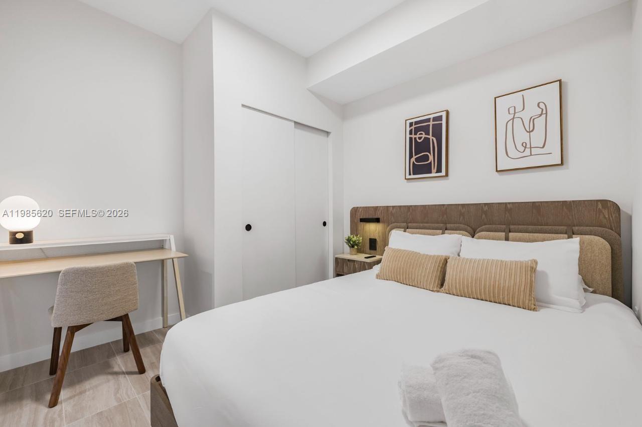 580 72nd St #613 Miami Beach, FL 33141