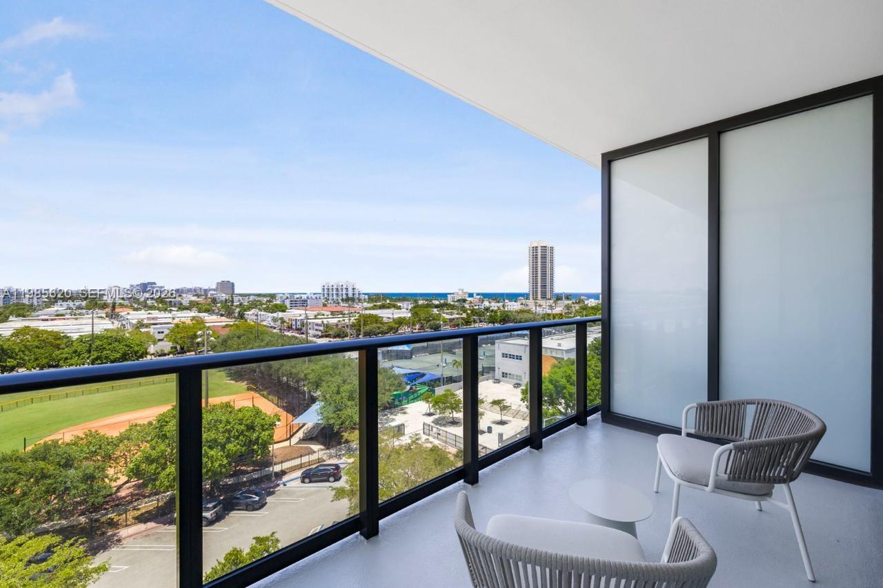 580 72nd St #613 Miami Beach, FL 33141