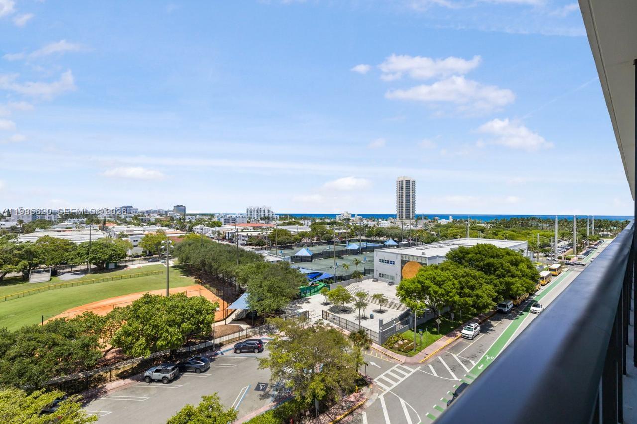 580 72nd St #613 Miami Beach, FL 33141