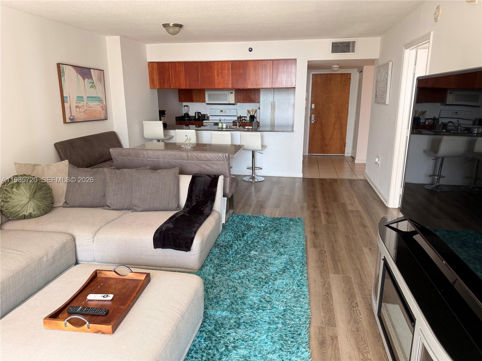 1200 Brickell Bay Dr #3621