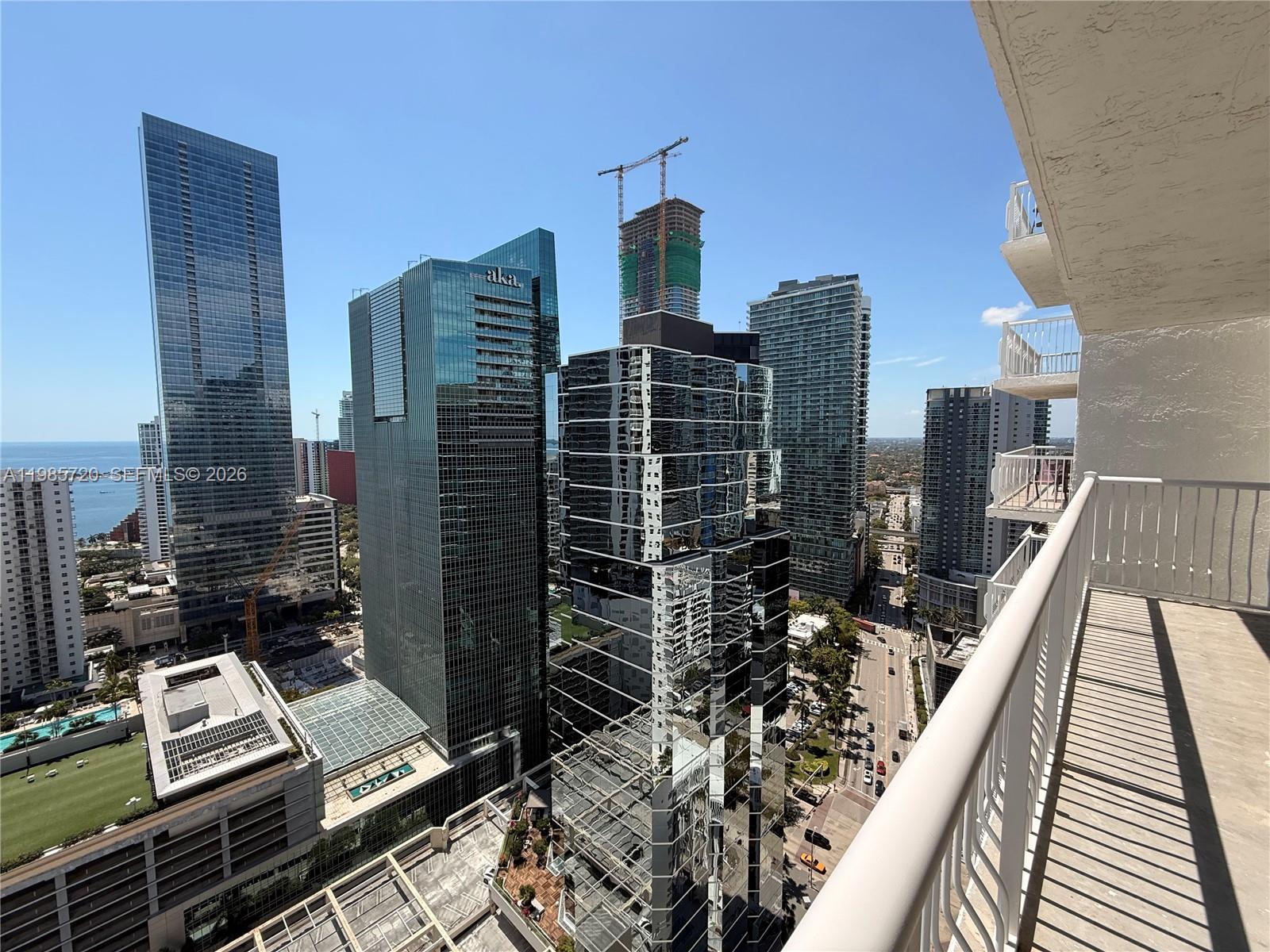 image The Club at Brickell Bay10