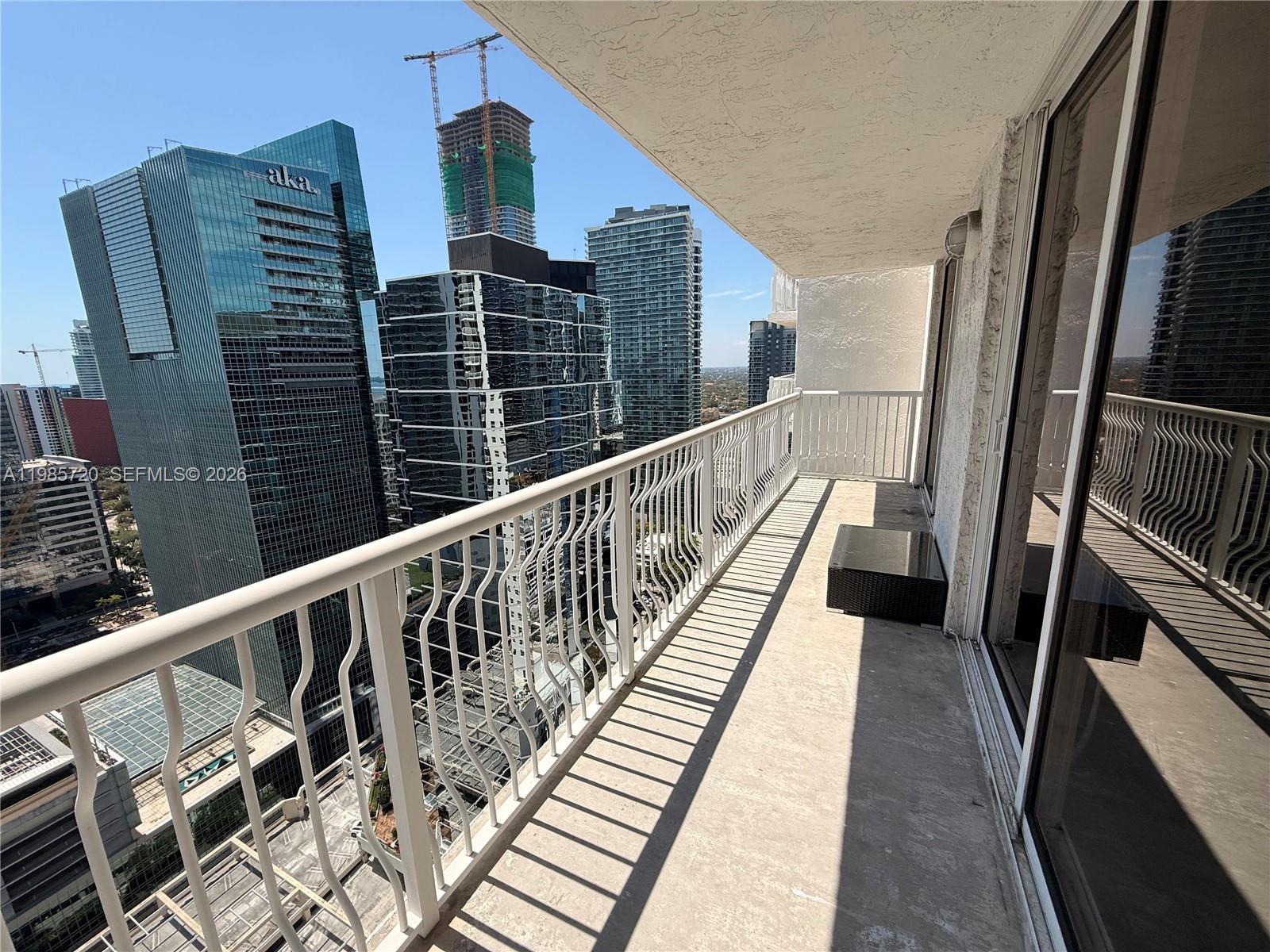 image The Club at Brickell Bay11