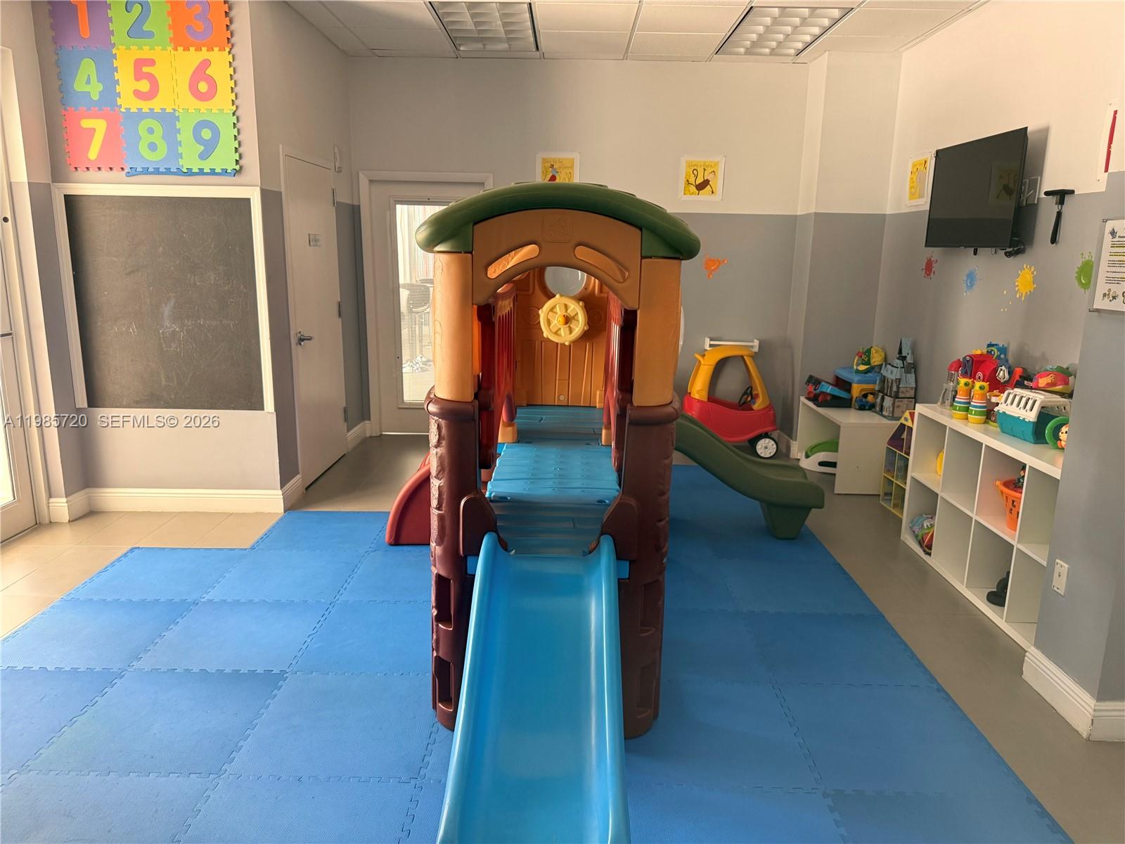 image The Club at Brickell Bay23