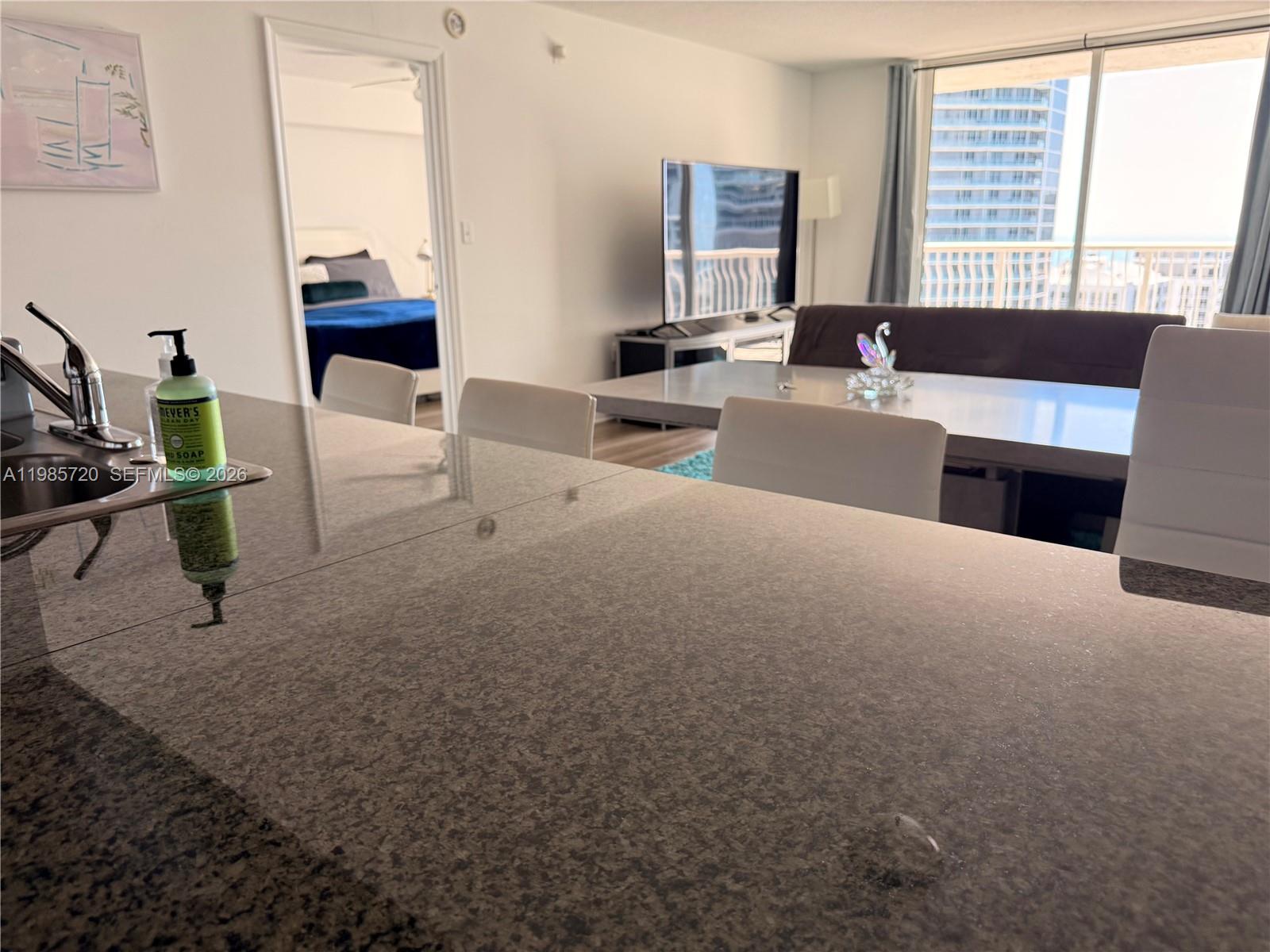 image The Club at Brickell Bay27