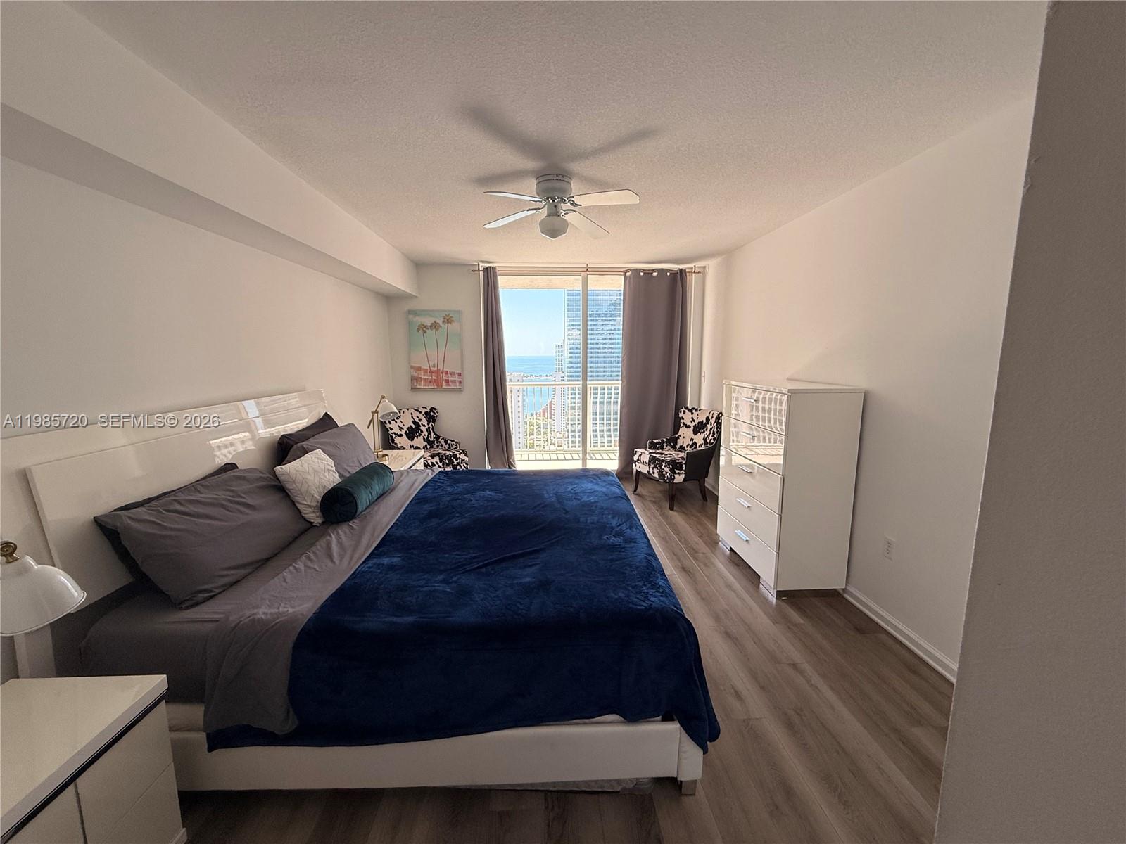 image The Club at Brickell Bay31