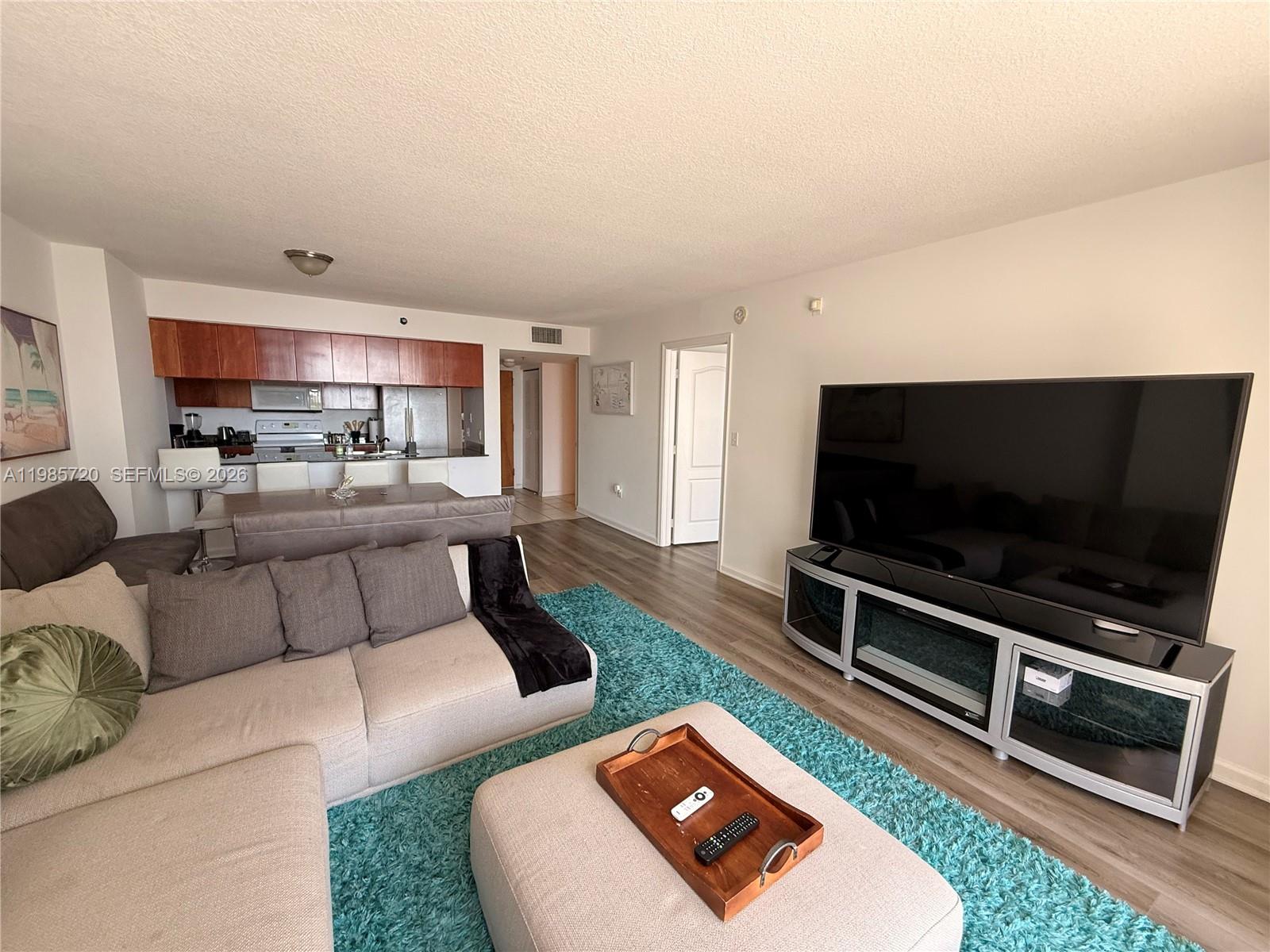 image The Club at Brickell Bay4