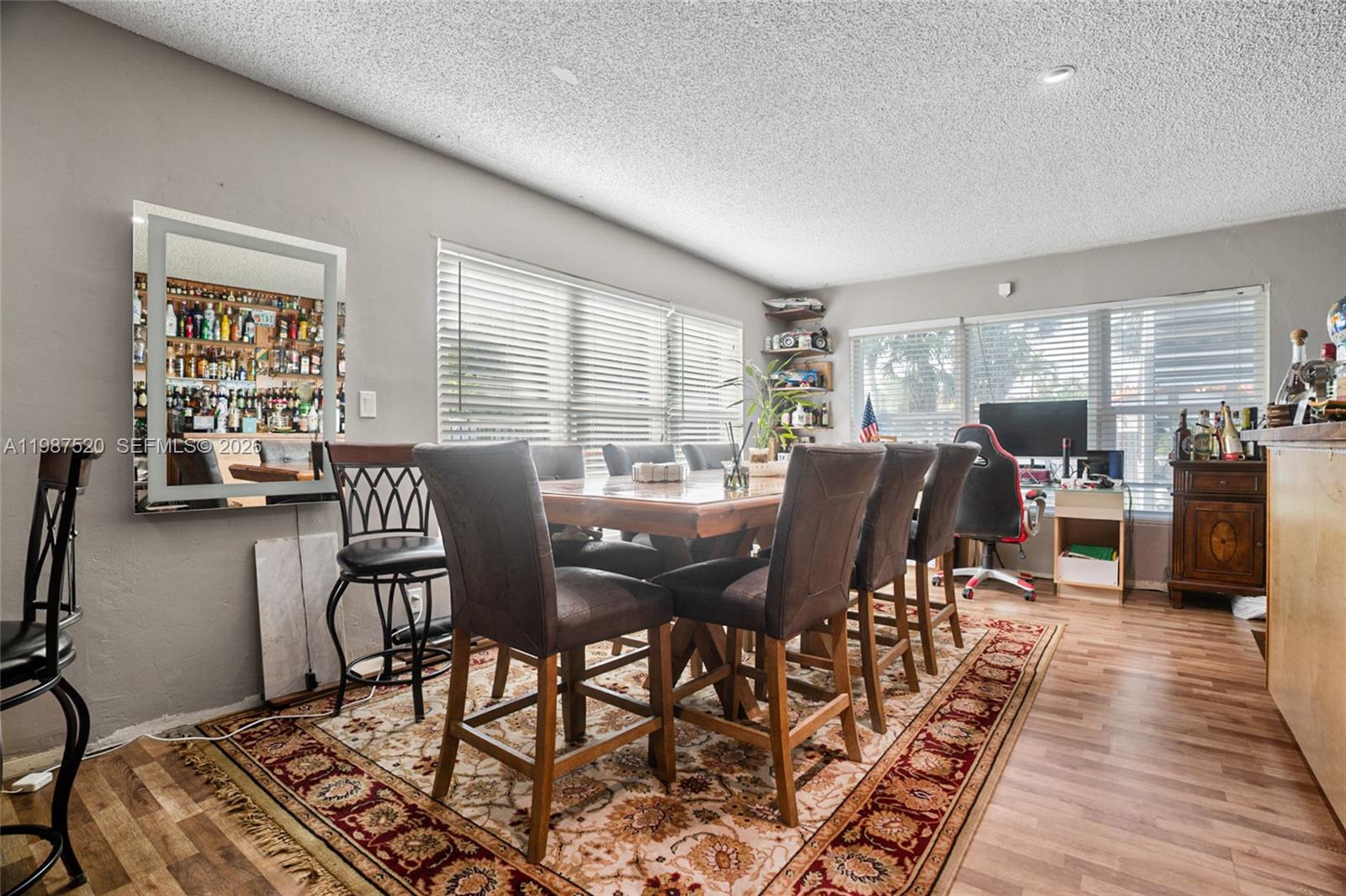 1761 NE 37th St Oakland Park, FL 33334