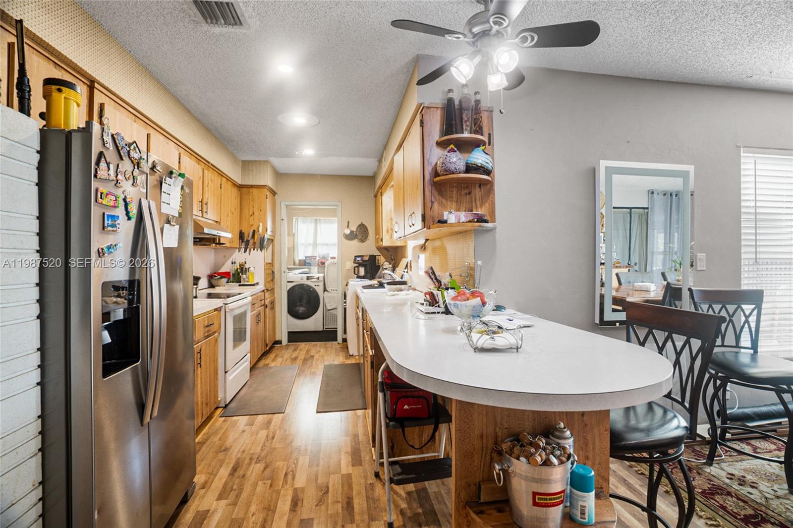 1761 NE 37th St Oakland Park, FL 33334