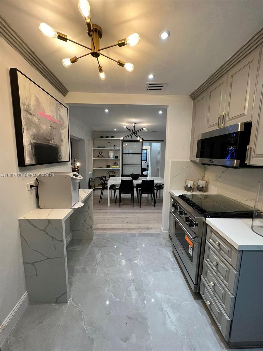 5173 Alton Rd Miami Beach, FL 33140