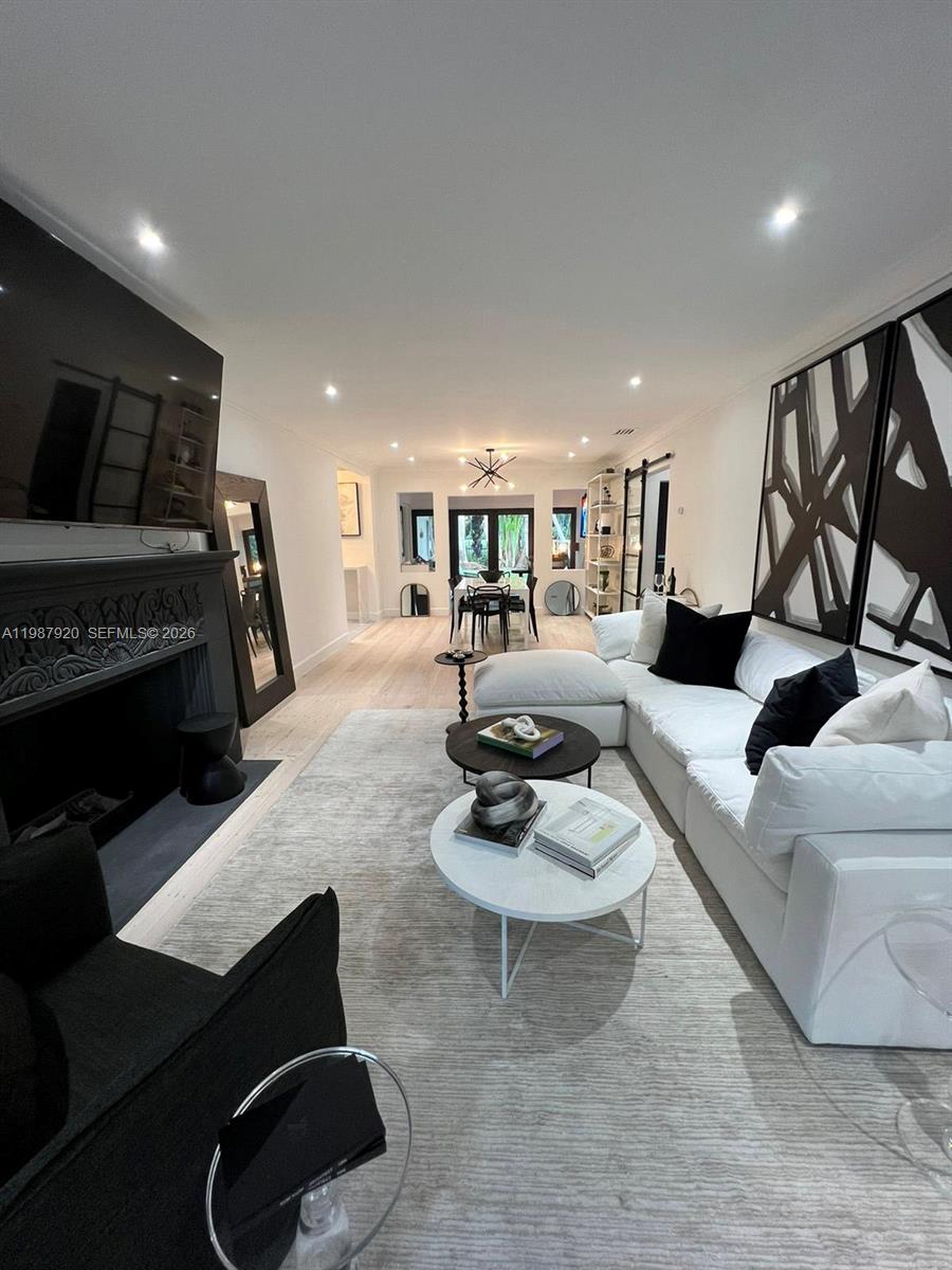 5173 Alton Rd Miami Beach, FL 33140