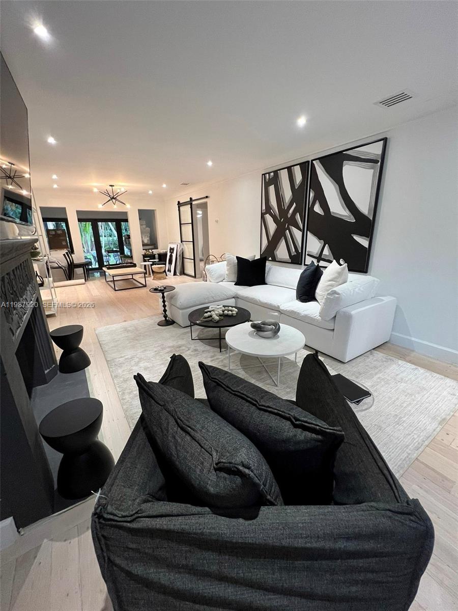 5173 Alton Rd Miami Beach, FL 33140