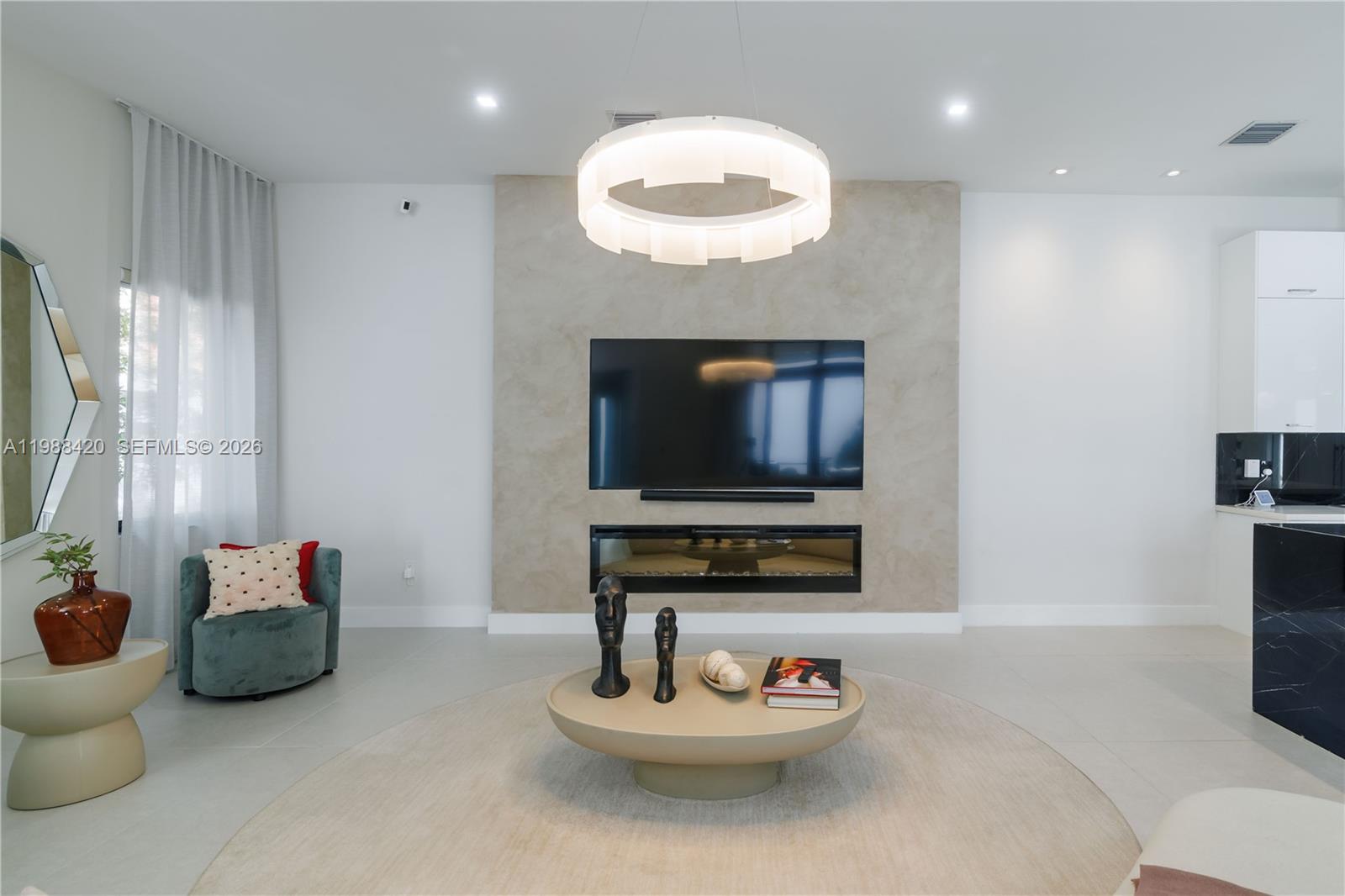 8115 NW 48th Ter Doral, FL 33166