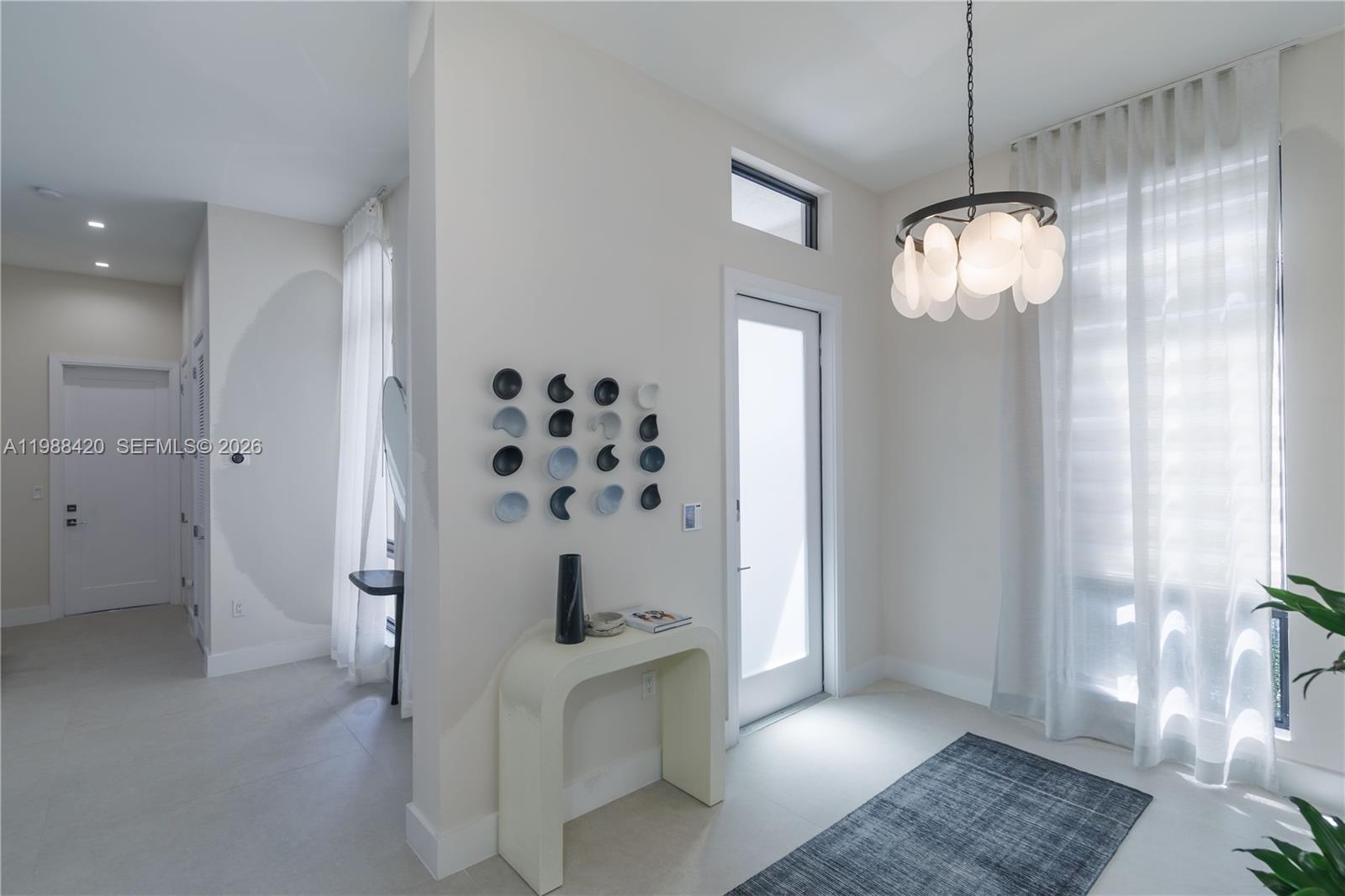 8115 NW 48th Ter Doral, FL 33166