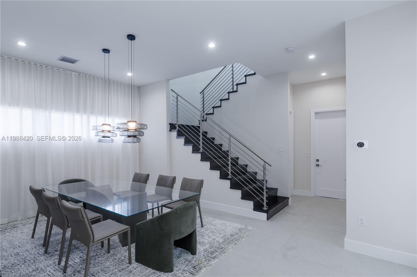 8115 NW 48th Ter Doral, FL 33166