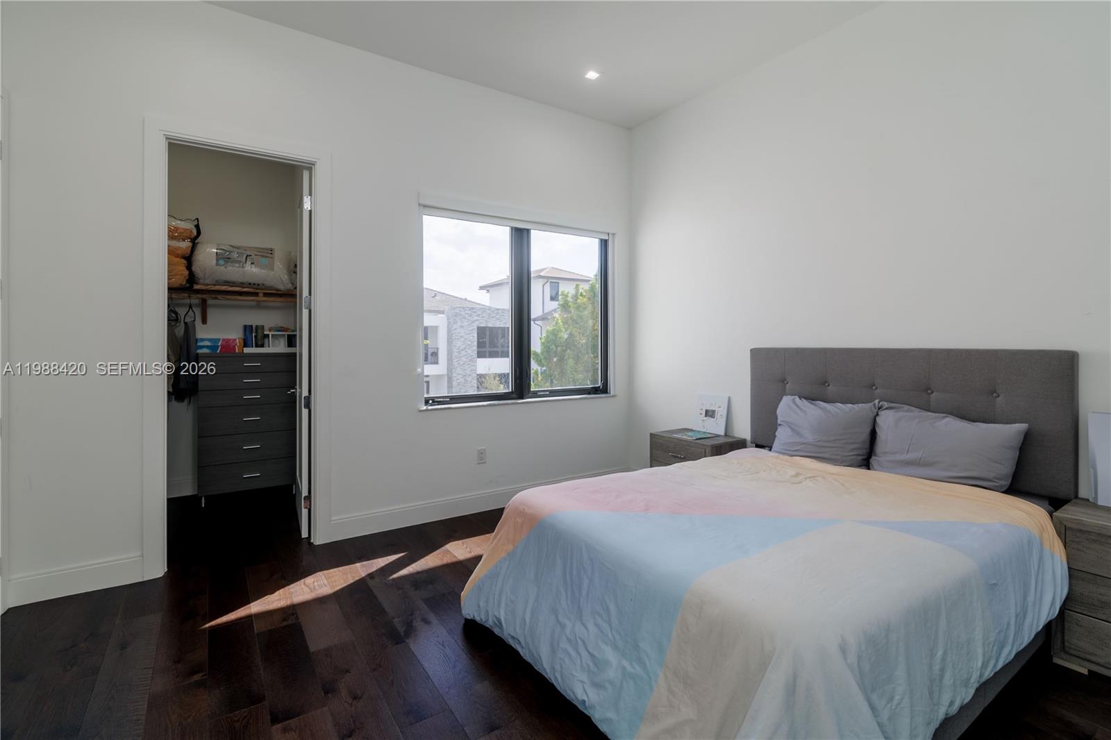 8115 NW 48th Ter Doral, FL 33166