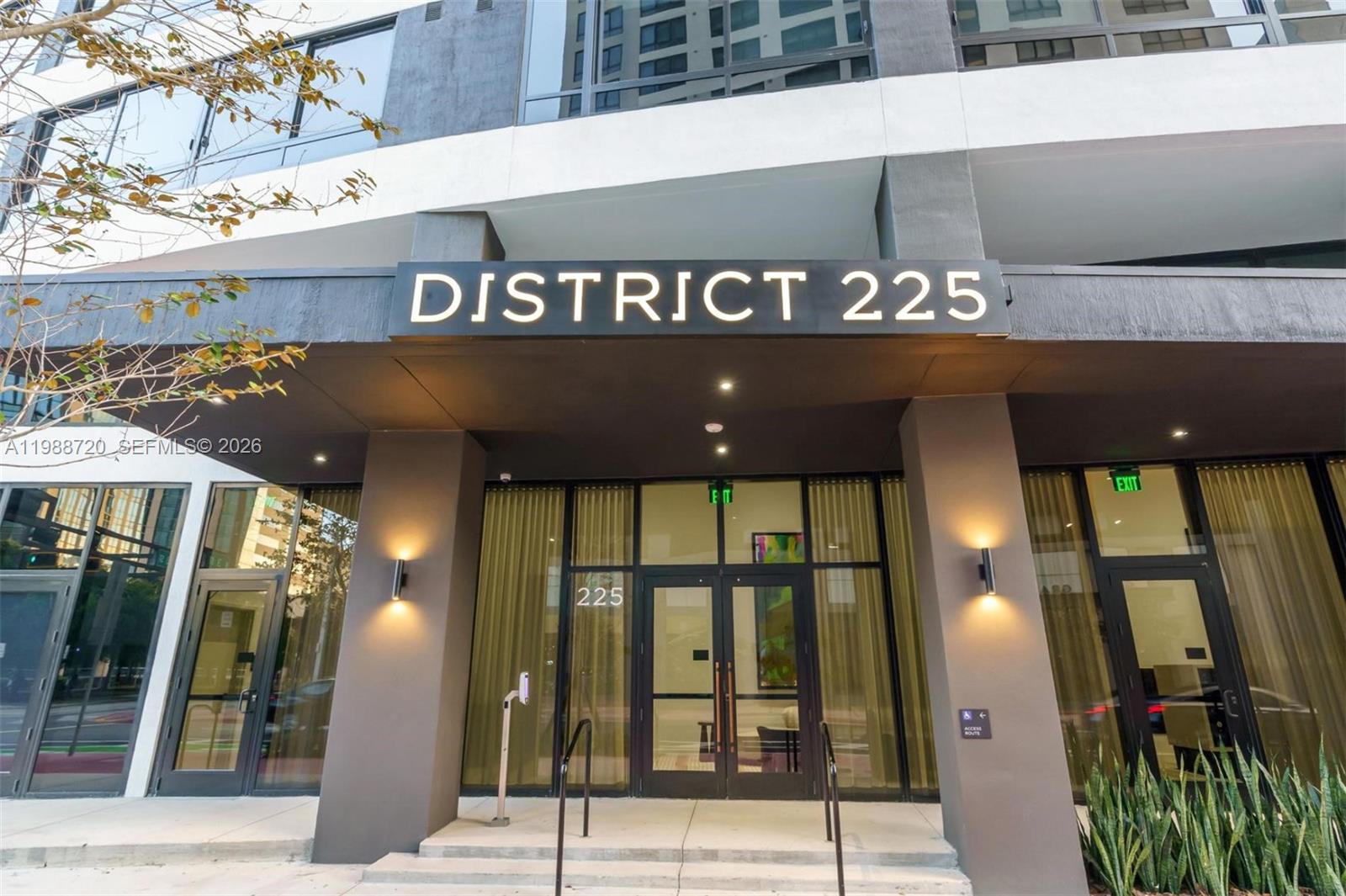 225 N Miami Ave #1701