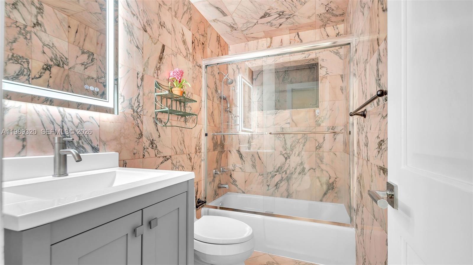 2900 SW 92nd Ave #2900 Miami, FL 33165