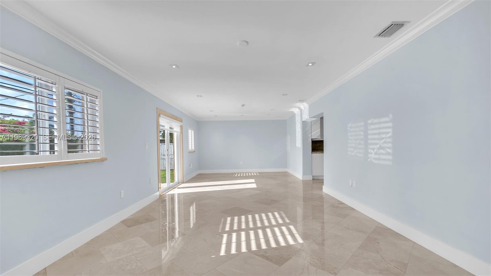 2900 SW 92nd Ave #2900 Miami, FL 33165