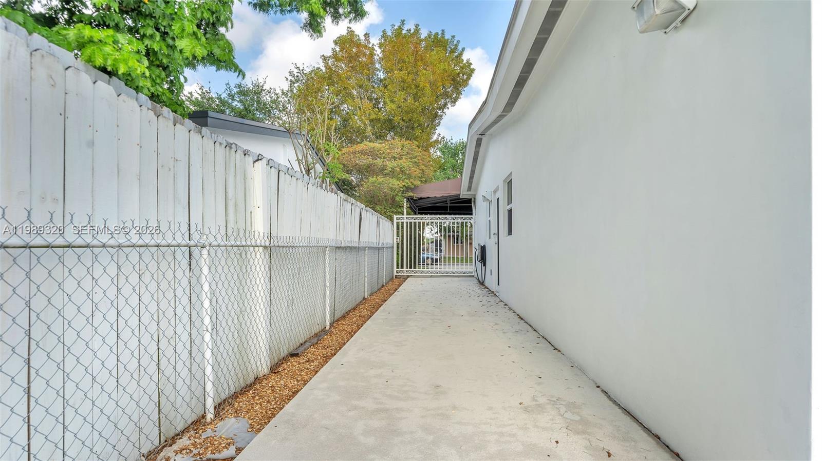 2900 SW 92nd Ave #2900 Miami, FL 33165