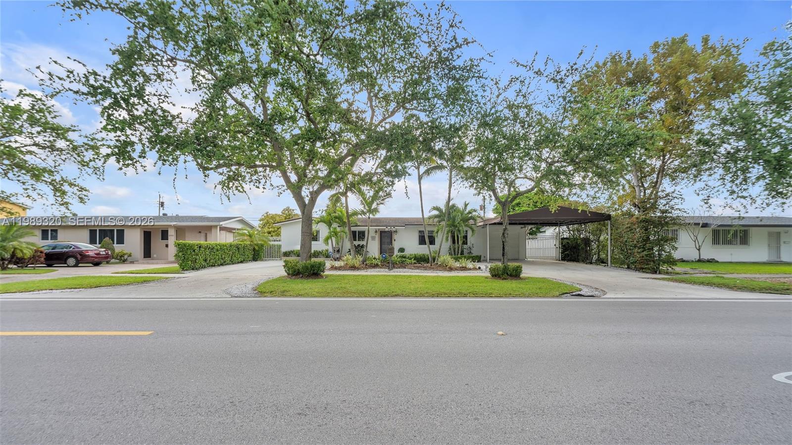 2900 SW 92nd Ave #2900 Miami, FL 33165